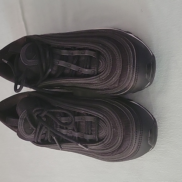 Nike - Picture 1 of 5